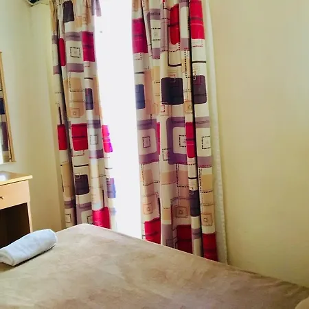 Hotel Tropicana Saint Julian's