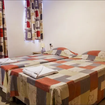 特罗皮卡那酒店