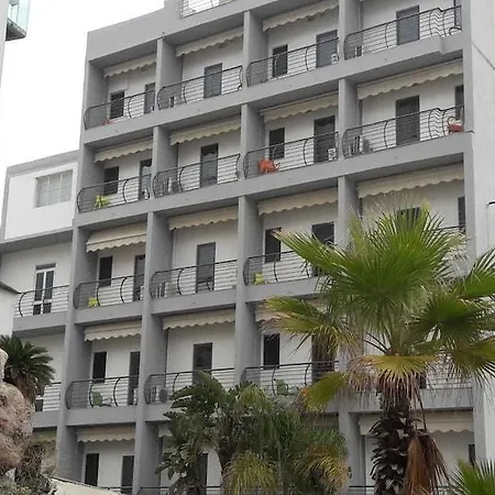 Tropicana Szálloda
