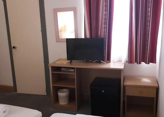 Hotel Tropicana St. Julian's