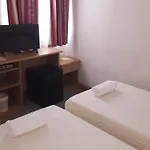 Tropicana San Ġiljan