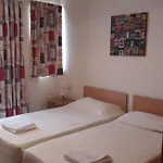 Hotel Tropicana San Ġiljan