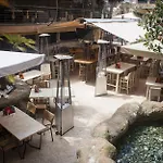 Hotel Tropicana