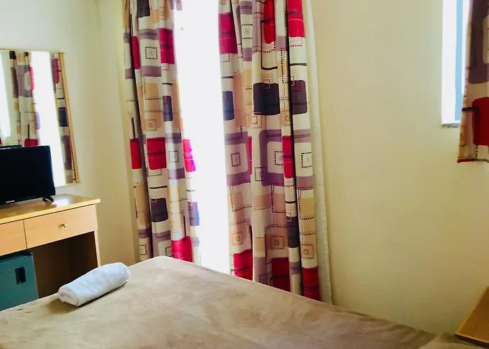 Hotel Tropicana Saint Julian's